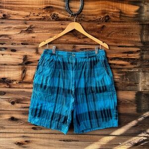VINTAGE | Teal Blue and Black Plaid Shorts M